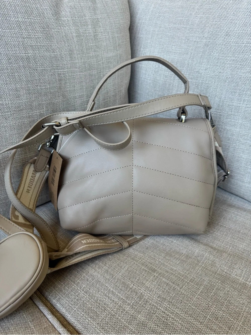 Steven Madden tan crossbody bag NWT